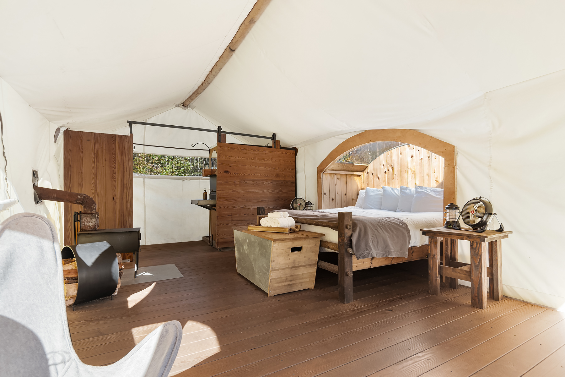 Great Smoky Mountains Glamping Resort & Lodging Under Canvas®