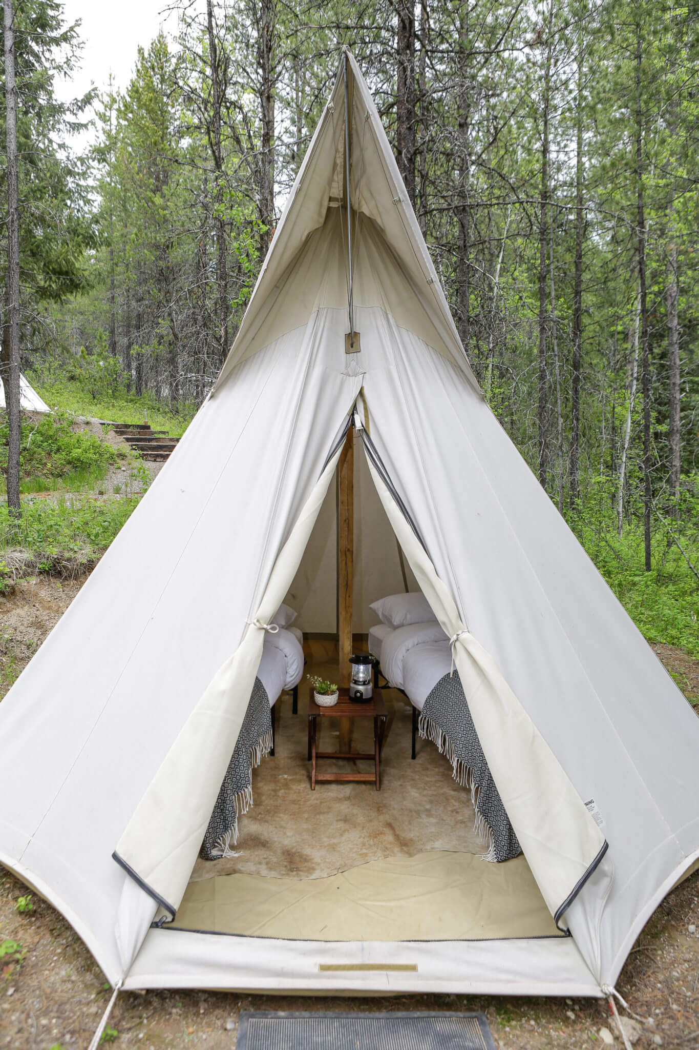 Mount Rushmore Kids Tent with Two Twin Beds