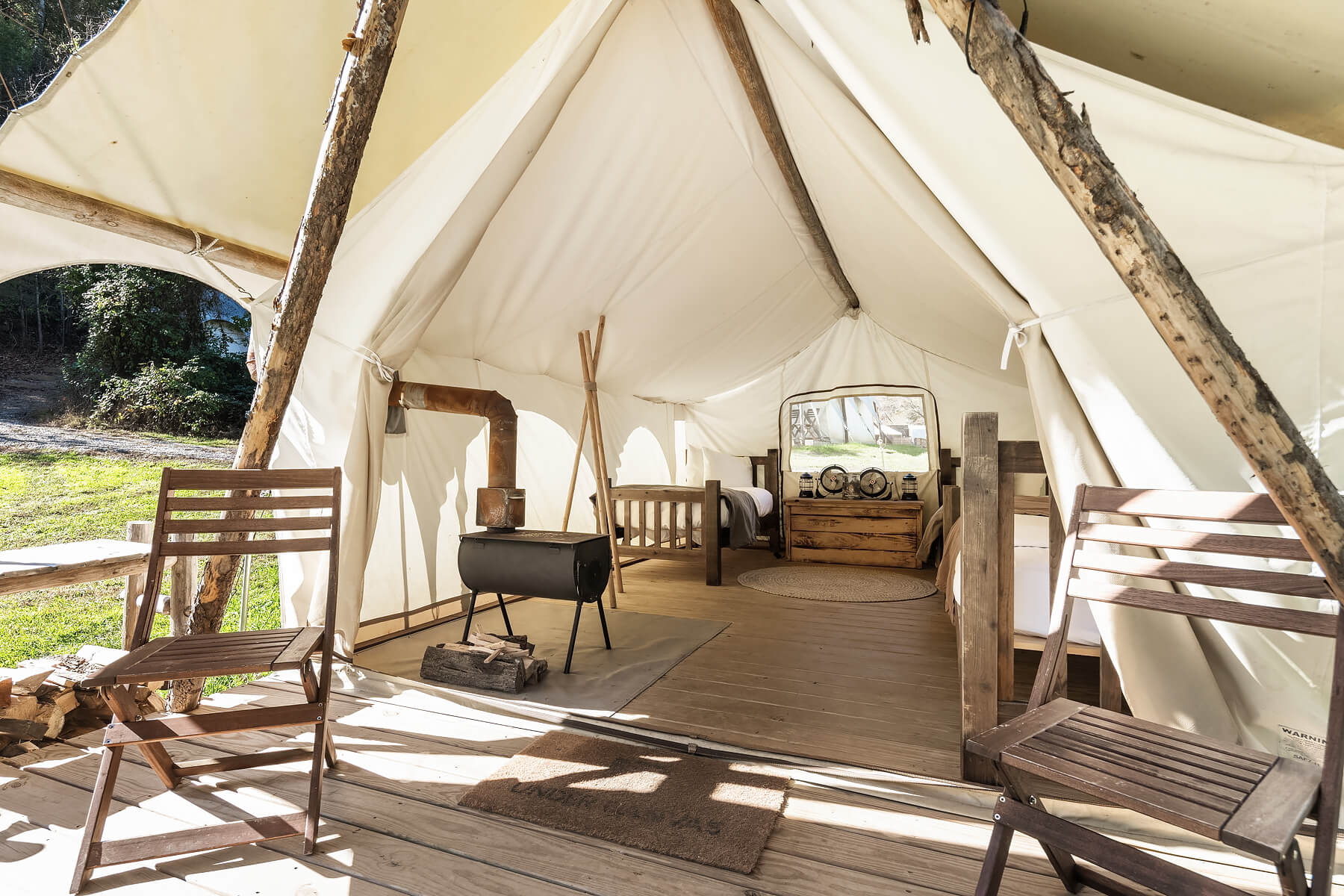 Safari 3 Twin tent at Under Canvas Great Smoky Mountains