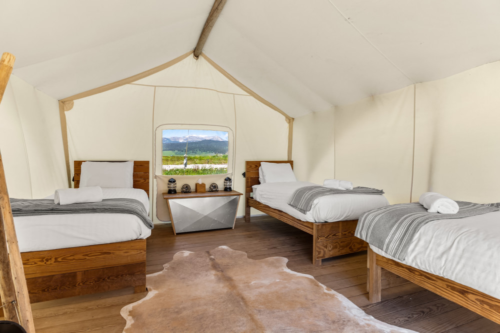 Under Canvas Yellowstone Madison River Suite Three Twin Safari