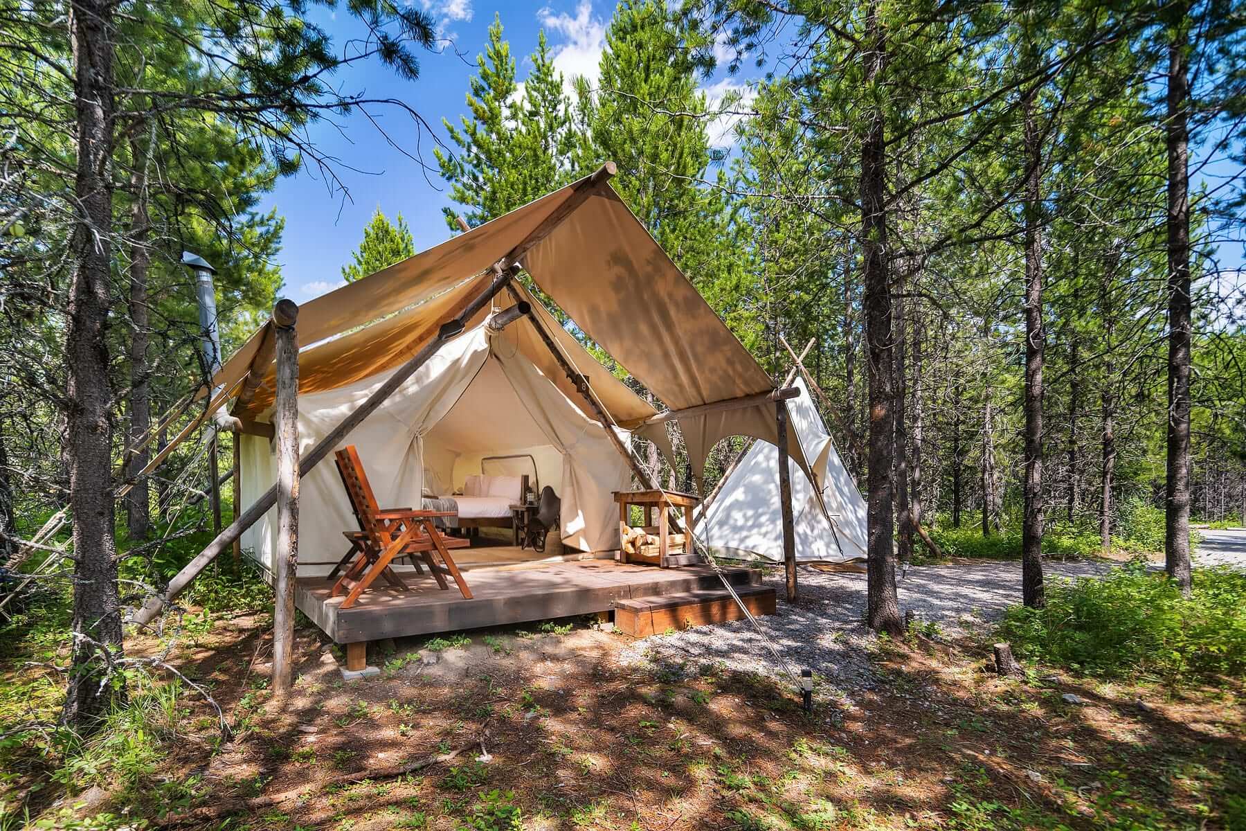 Under Canvas Glacier Deluxe with Kids Tent Exterior View