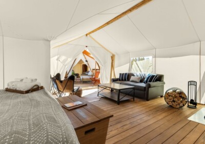 Hoodoo Suite with exterior view of deck and adjoining tent