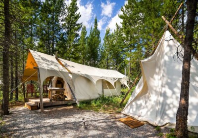 Under Canvas Glacier side view of Deluxe with Kids Tent