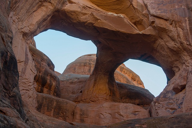 fiery furnace/skull arch at arches national park