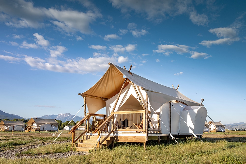Stargazer tent at Under Canvas North Yellowstone - Paradise Valley