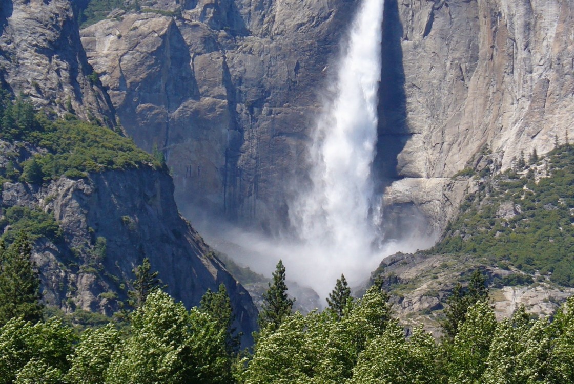 Yosemite Falls in Yosemite National Park