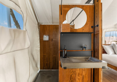 Under Canvas Yellowstone Deluxe Tent Bathroom