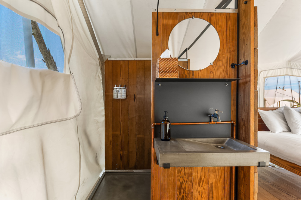 Under Canvas Yellowstone Deluxe Tent Bathroom