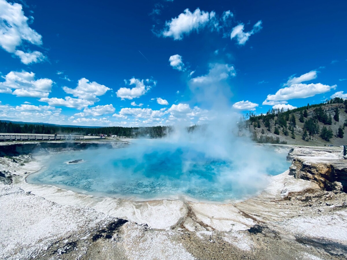 Guide to Yellowstone Entrances What to See and Where to Stay in North