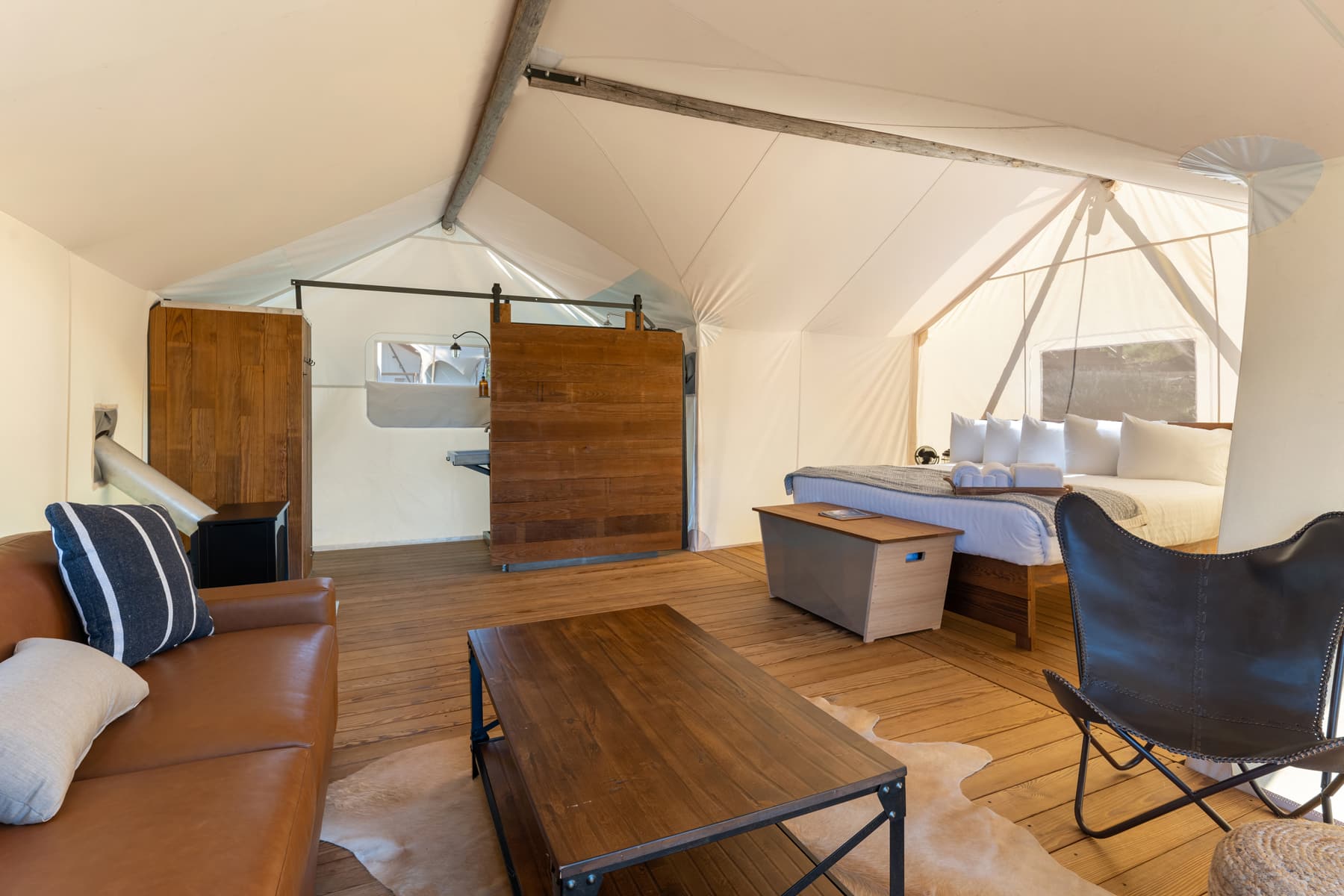 Suite with Kids Tent -Columbia River Gorge